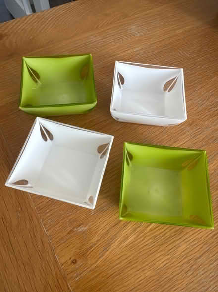 Photo of free Four small bowls (Oakwood Derby) #1