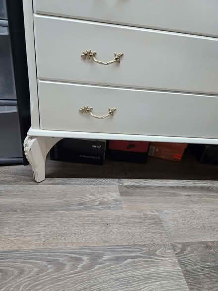 Photo of free Elegant white chest of drawers (Halton HP22) #3