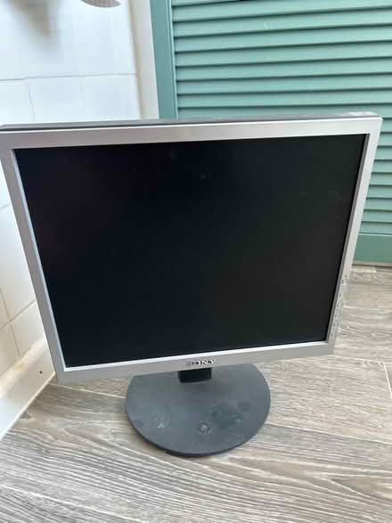 Photo of free Sony TFT LCD screen SDM-S74 (Eynesbury PE19) #1