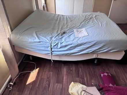 Photo of free Bob’s Discount Mechanical Bedframe (Lake Ridge area) #3