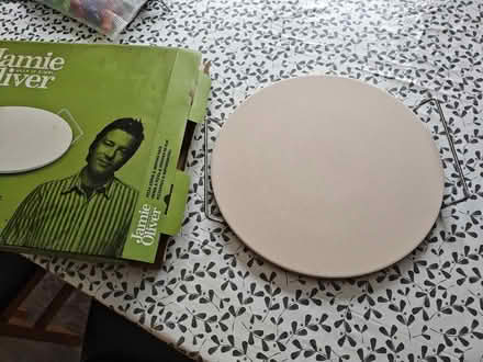 Photo of free Jamie Oliver pizza stone and serving rack (Cottam PR4) #1