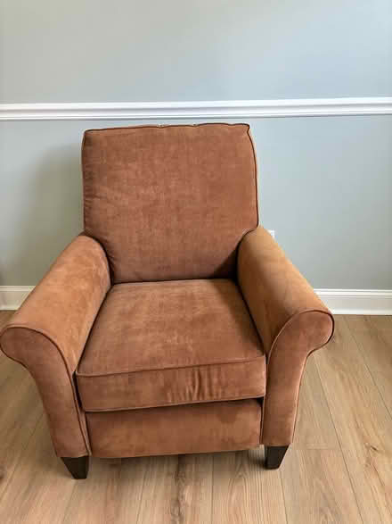 Photo of free Flexsteel sofa, and recliner (Mount Laurel NJ) #3