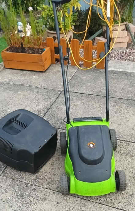 Photo of free Electric Lawnmower (Waterthorpe S20) #1