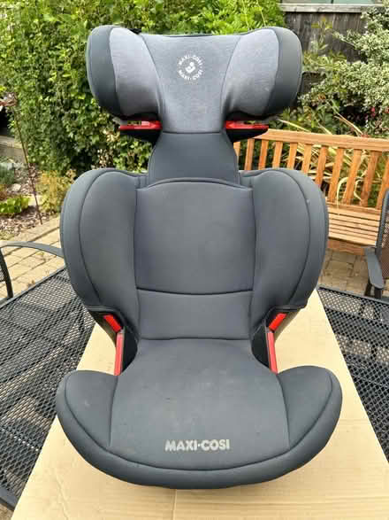 Photo of free Maxi Cosi car seat (Sandridge AL4) #1