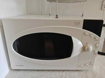 Photo of free Microwave Oven (Friern Village N11) #1