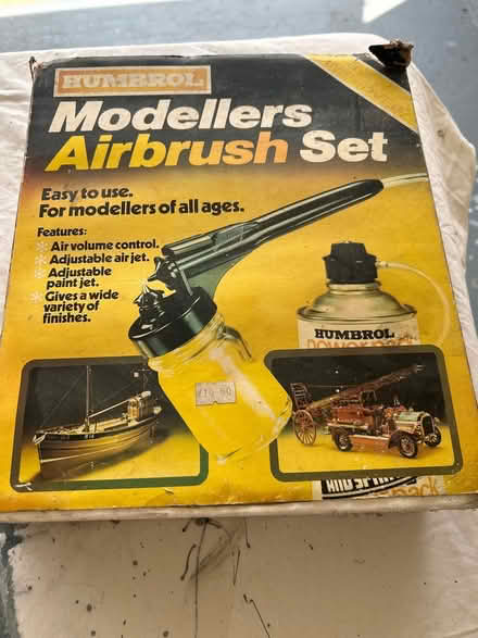 Photo of free Modellers airbrush set (Midsomer Norton BA3) #1