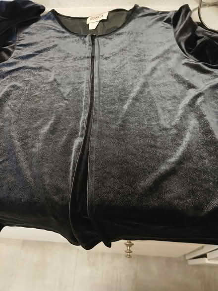 Photo of free Velvet top with matching tank top (Meadowvale and 401 area) #1