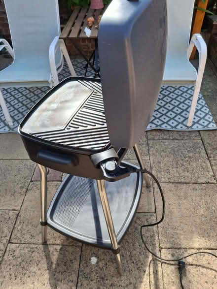 Photo of free Electric Barbeque (Warners End HP1) #3