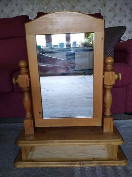 Photo of free Freestanding Wooden Mirror (Bingham NG13) #1