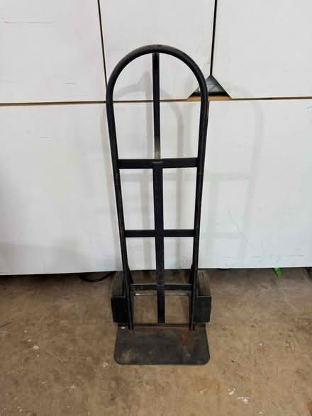 Photo of free Dolly cart (In Reston off of Lawyers Road) #1