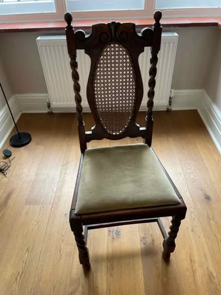 Photo of free Chair (Sm69nf) #2