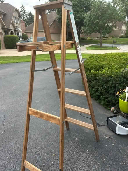 Photo of free 6’ Ladder (SE Downers Grove) #1