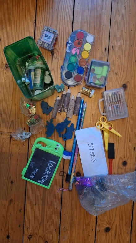 Photo of free Art materials for young children (Camberwell- SE5) #2
