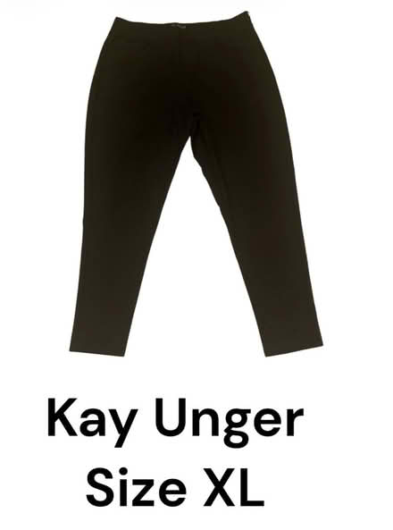 Photo of free Kay Unger Woman’s Pants (Brooklyn Storage) #1