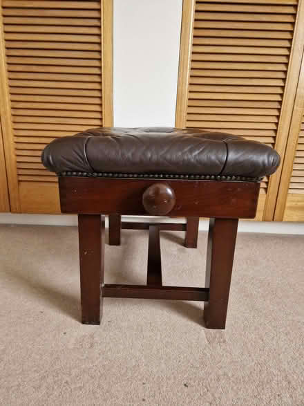 Photo of free Hydraulic piano stool (Buckhurst Hill IG9) #2