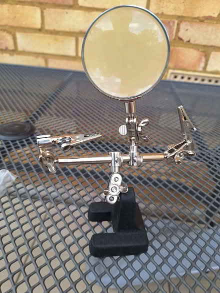Photo of free Helping Hands magnifier (Wokingham RG40) #1