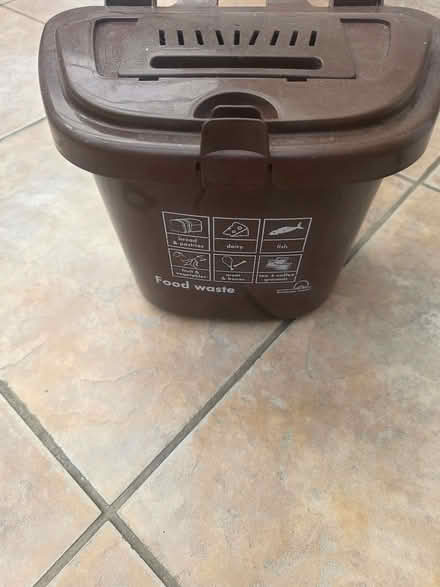 Photo of free Kitchen compost caddy (Chingford Mount E4) #1