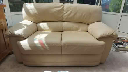 Photo of free Cream leather suite (Hayes, BR2) #3