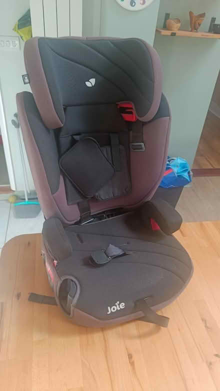 Photo of free Child's car seat (CM23) #1