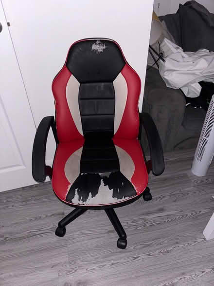 Photo of free Office spin chair (Telford TF7) #1