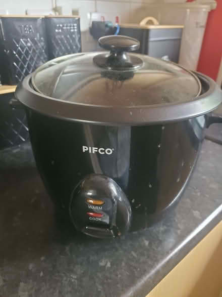 Photo of free Cooking pot .cook or warm (Ewloe CH5) #1