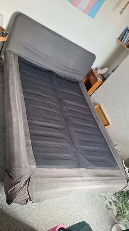 Photo of free Double bed frame (Tooting SW17) #1