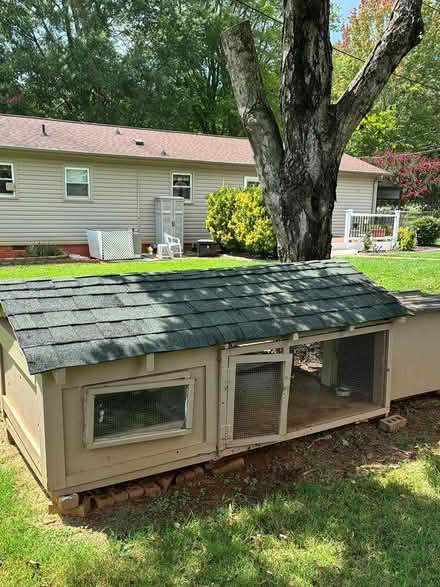 Photo of free Cat/Dog House (Southern Rowan County) #1
