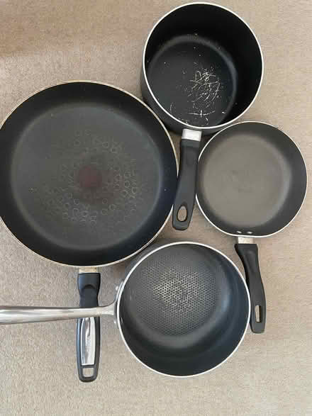 Photo of free 4 old saucepans for kids outdoor play (Tunbridge Wells N. TN4) #1