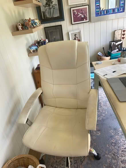 Photo of free Cream Office Chair (Garsington OX44) #1