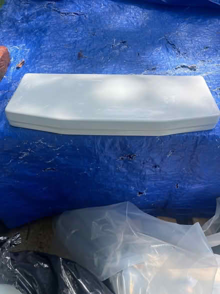 Photo of free Toilet round 3 gall 1940s (4422 Davenport St NW) #4