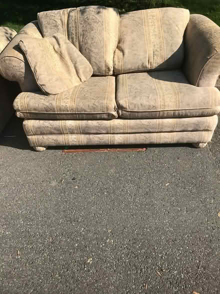 Photo of free Curb Alert (Buxton Crescent) (Old riverside park) #1