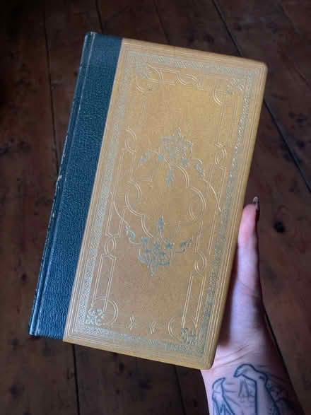 Photo of free Selected Tales by Edgar Allen Poe (Town Centre IP4) #1