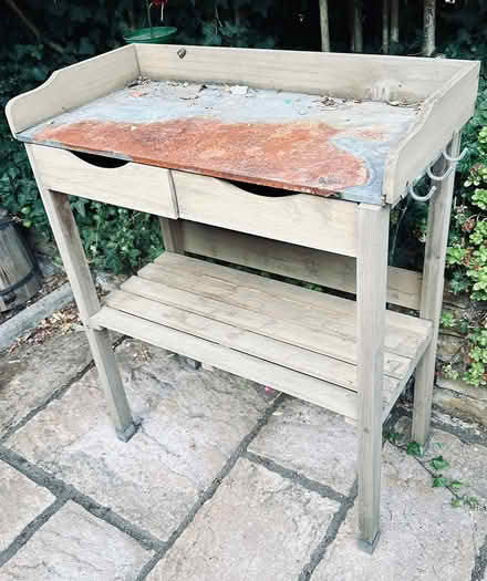 Photo of free Planting table (Sittingbourne ME10) #1