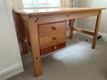 Photo of free Wooden desk (Sm69nf) #2
