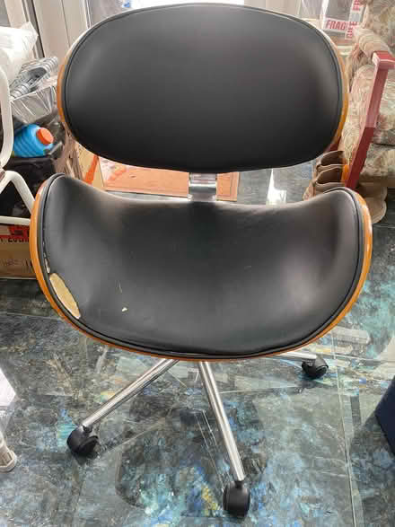 Photo of free Office swivel chair (Bethnal Green E2) #1