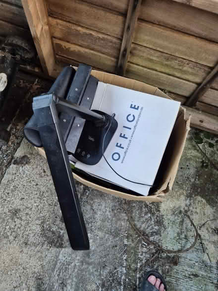 Photo of free LED lamp (Cumnor OX2) #1