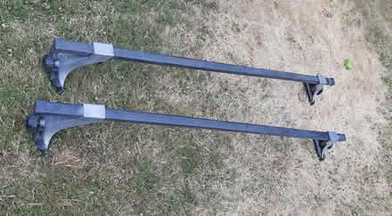 Photo of free pair of car roof racks (Spring Road Kempston MK42) #1