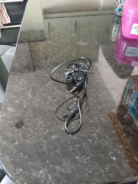 Photo of free Earphones (Belmont SL6) #1