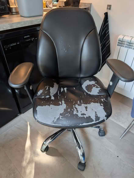 Photo of free Black Office Chair (World's End RH15) #3