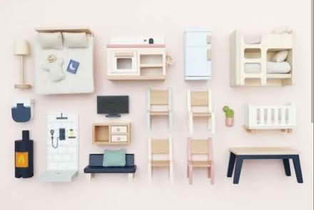 Photo of dollhouse furniture (Newhaven BN9) #1