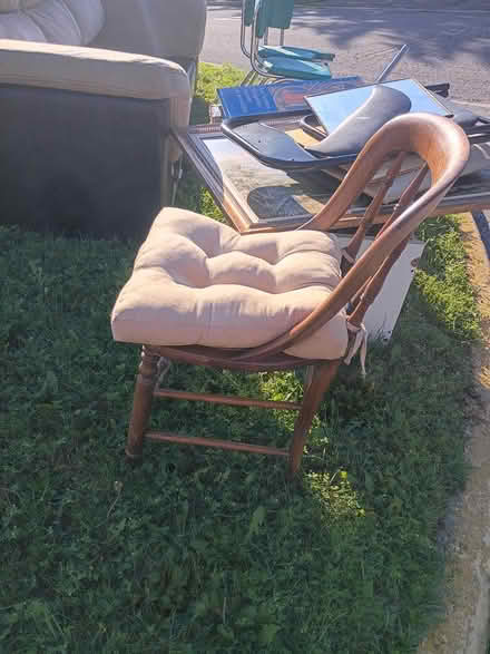 Photo of free Curbside (Nepean) #1