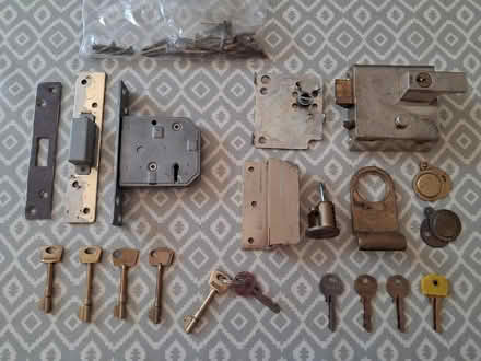 Photo of free 2 locks and matching keys (Northfields, Ealing W5) #1