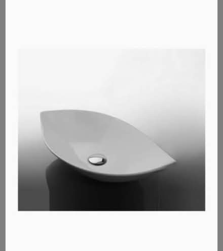 Photo of free Washroom Basin (Ivanhoe 3079) #2