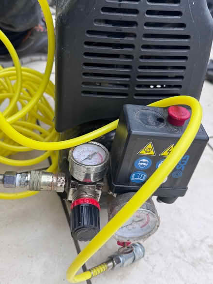 Photo of free Air compressor (Thrapston NN14) #3