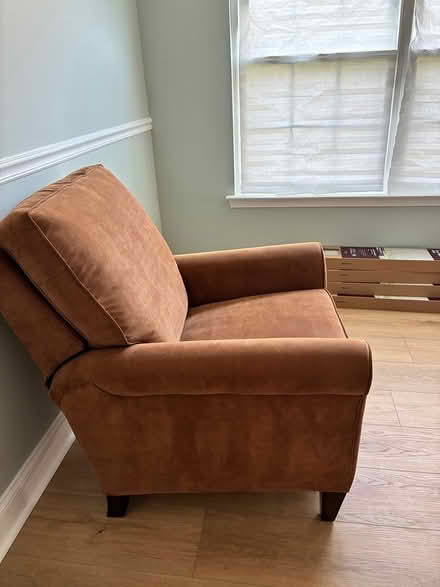 Photo of free Flexsteel sofa, and recliner (Mount Laurel NJ) #4