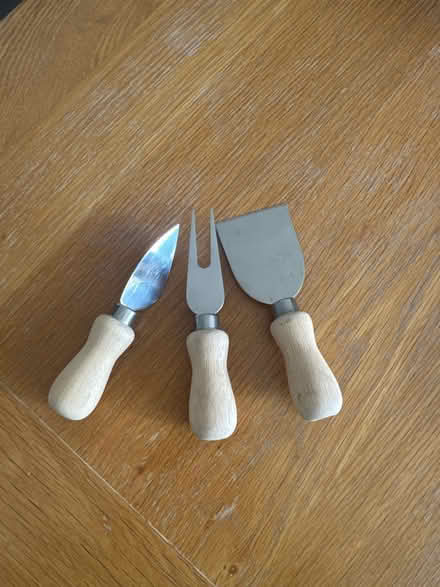 Photo of free Cheese knife set (Oakwood Derby) #1