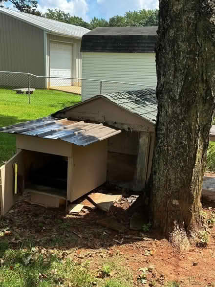 Photo of free Cat/Dog House (Southern Rowan County) #3