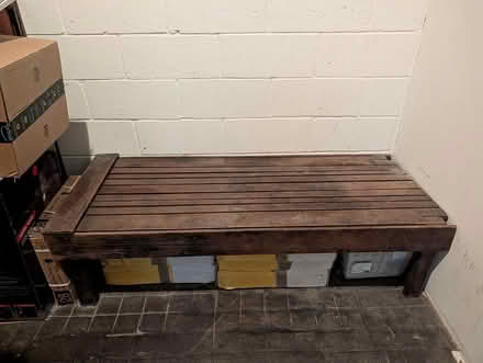 Photo of free Wood bench (Dumbo, Brooklyn) #1