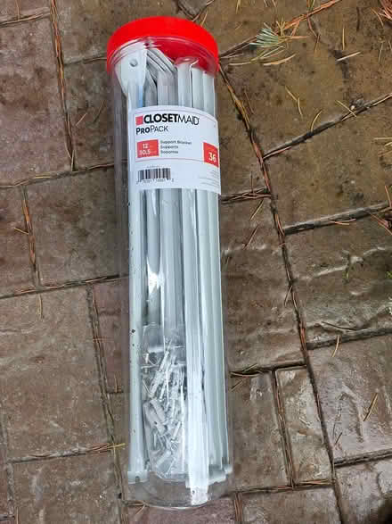 Photo of free shelf supports only (Newark) #1