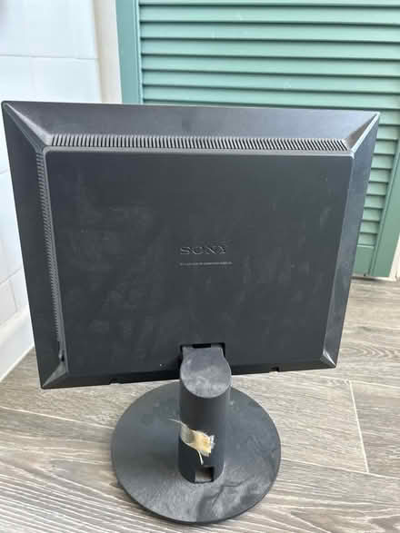 Photo of free Sony TFT LCD screen SDM-S74 (Eynesbury PE19) #2